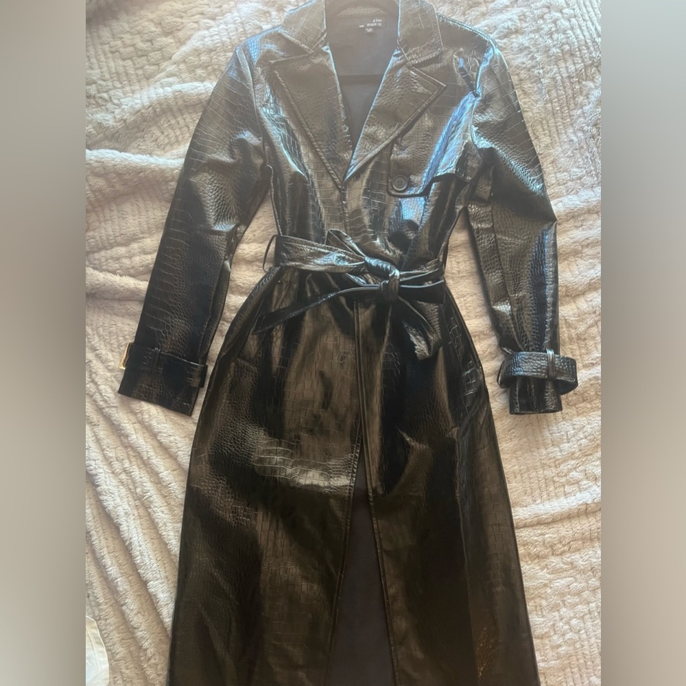 ~ Matrix Vibes ~ Black Faux Alligator Patent Leather Long Trench Coat - Size S